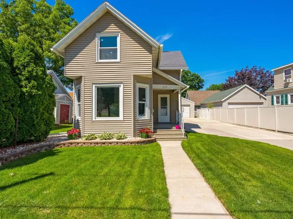 1117 Iowa STREET, Oshkosh, WI 54902