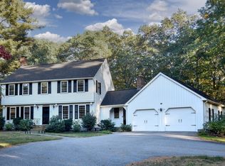 15 Juniper Ln, Dover, MA 02030