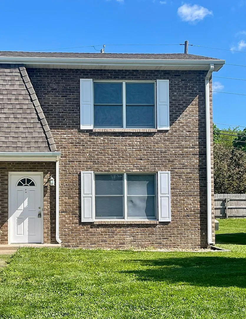 4601 W. Millbrook Dr — Photo 4