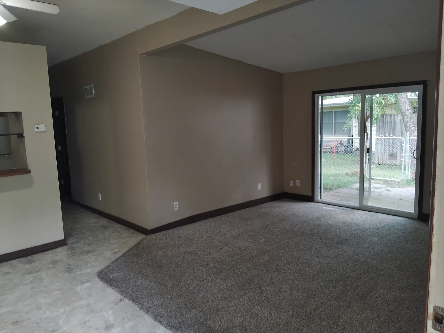 2 bed, 850 sqft, $1,195 — Photo 4