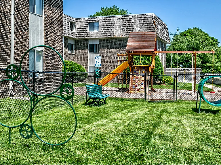 Chateau Bellevue — Photo 13