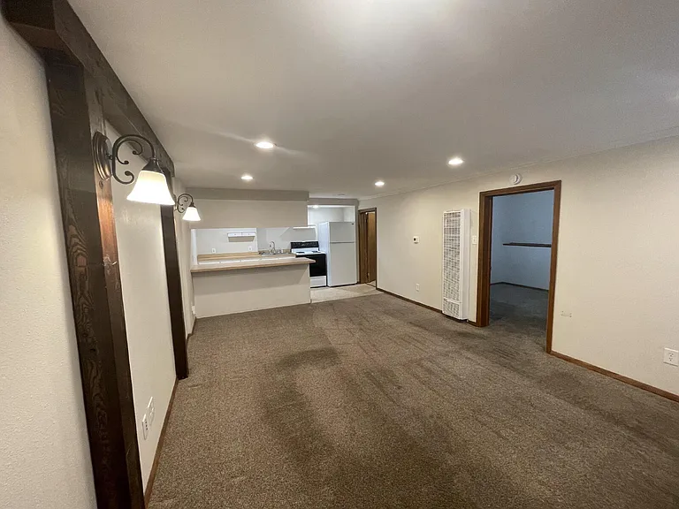 736 Duclo Ave #B — Photo 4