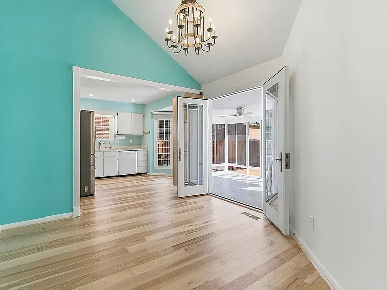 322 N Birchwood Dr — Photo 5