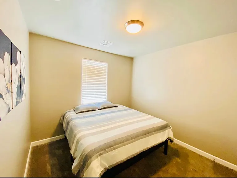 6880 Electra Ave — Photo 9