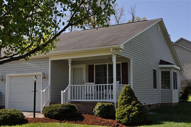 1st image of 2039 Fieldale Pl