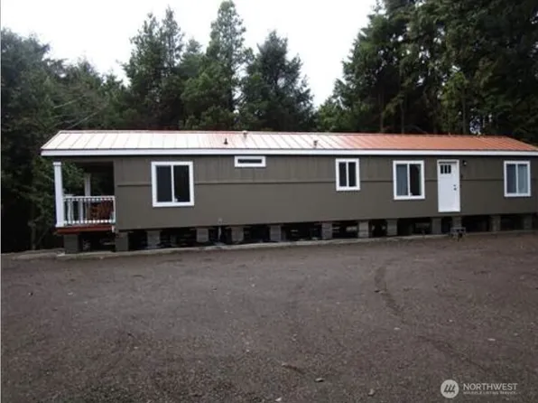 36 Roberts Lane, Pacific Beach, WA 98571