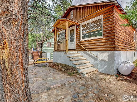 2nd image of 16 Misty Manor Rd