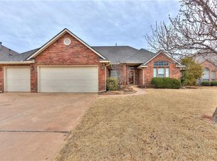 14613 Waterfront Rd, Edmond, OK 73013