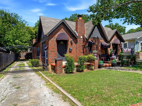1806 Clover Ln, Fort Worth, TX 76107