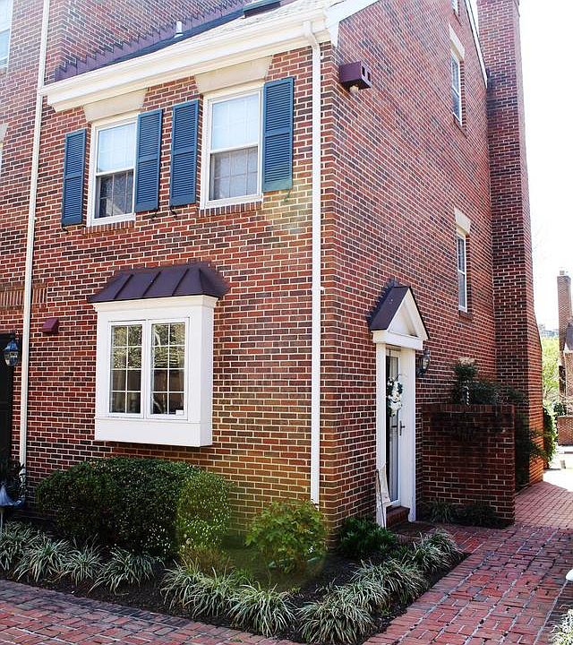 1st image of 1112 W Abingdon Dr