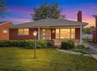 18473 Morningside Ave, Eastpointe, MI 48021