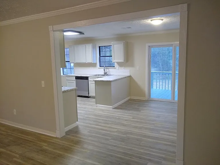 2525 Lake Ct — Photo 8