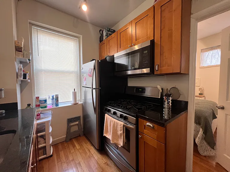 35 N Margin St #2 — Photo 3