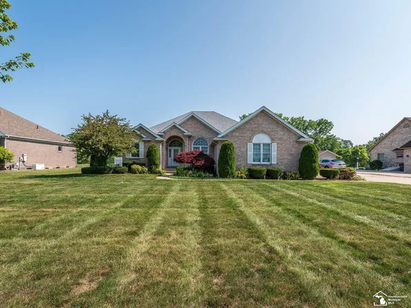 2686 S Custer Rd, Monroe, MI 48161