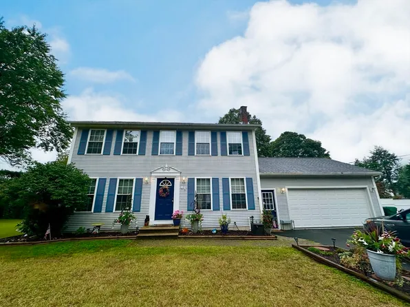 45 Guerin St, Chicopee, MA 01020