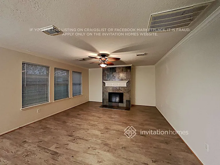 9818 Golden Prairie Ln — Photo 18