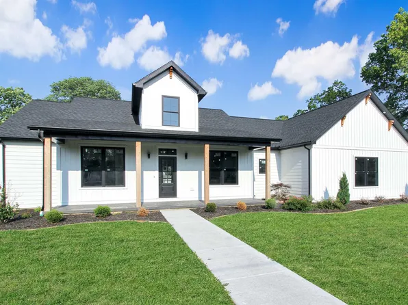 219 S Main St, Owensville, IN 47665