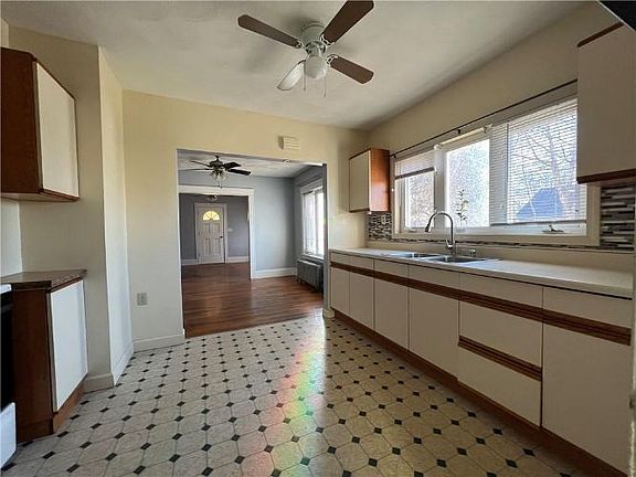 5th image of 216 Brightridge Ave