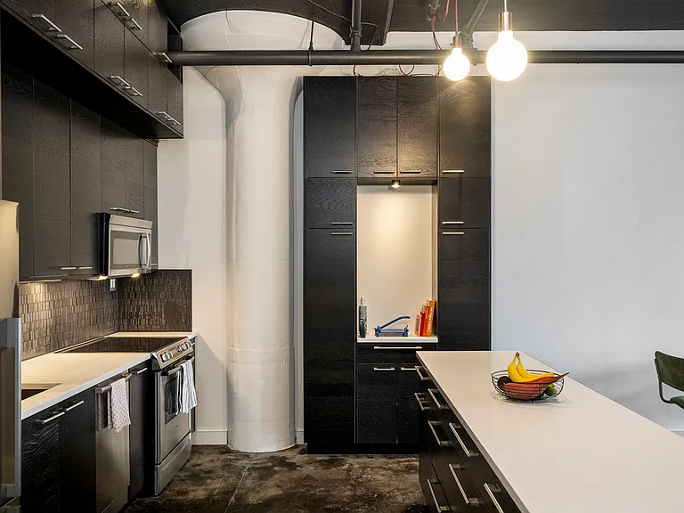 1314 NW Irving St #612 — Photo 6