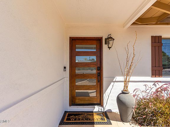 3rd image of 8102 E WILSHIRE Drive