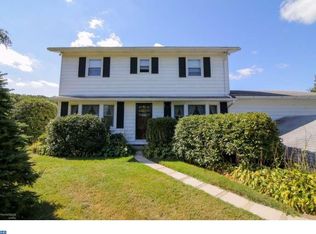 82 Clay Rd, Mertztown, PA 19539
