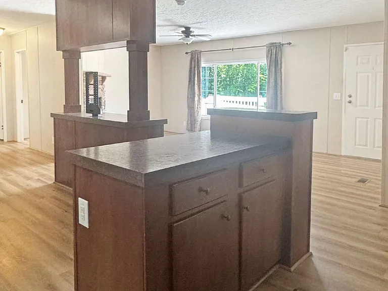 2496 Venture Dr — Photo 5