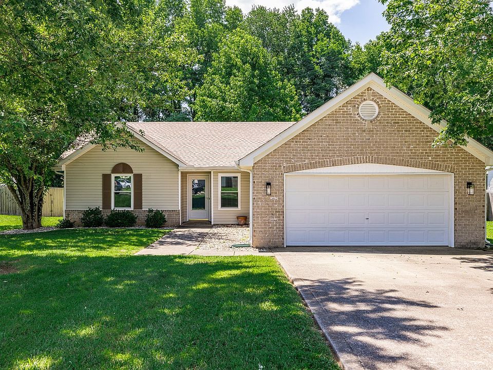 1st image of 109 Larkspur Ct