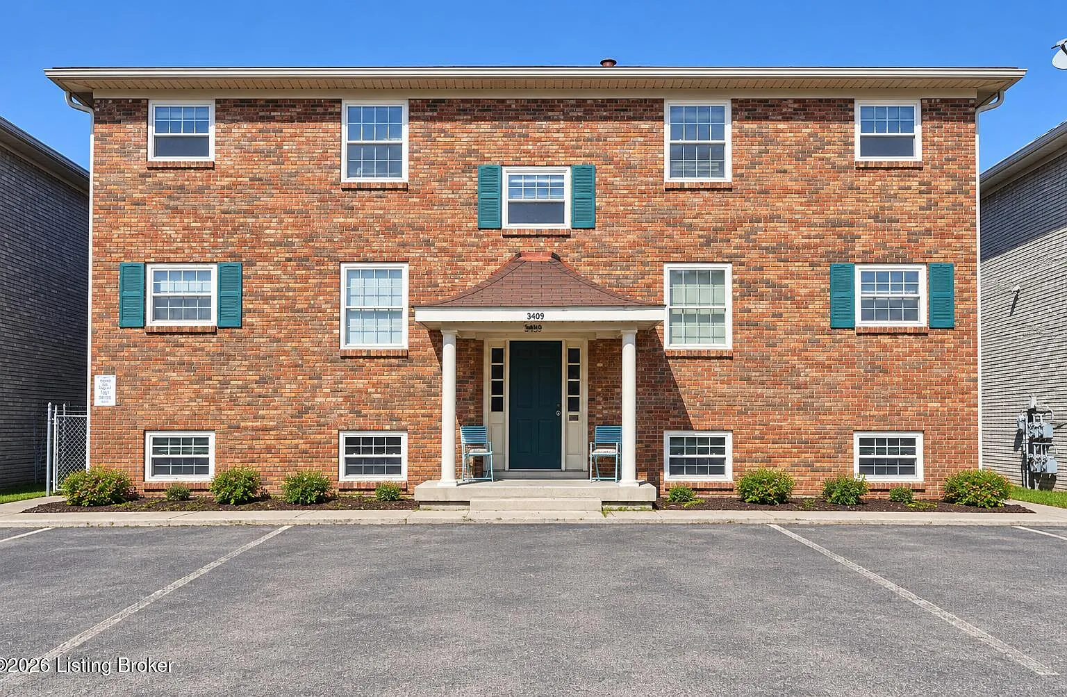 2 bed, 1.0 bath, 750 sqft, $950 — Photo 1