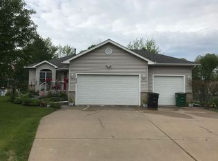 936 2nd Ave SW, Forest Lake, MN 55025