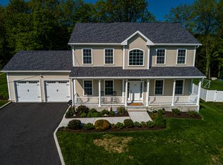 26 Vail Rd, Bethel, CT 06801