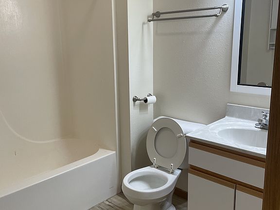 5th image of 1224 Townline Rd #11