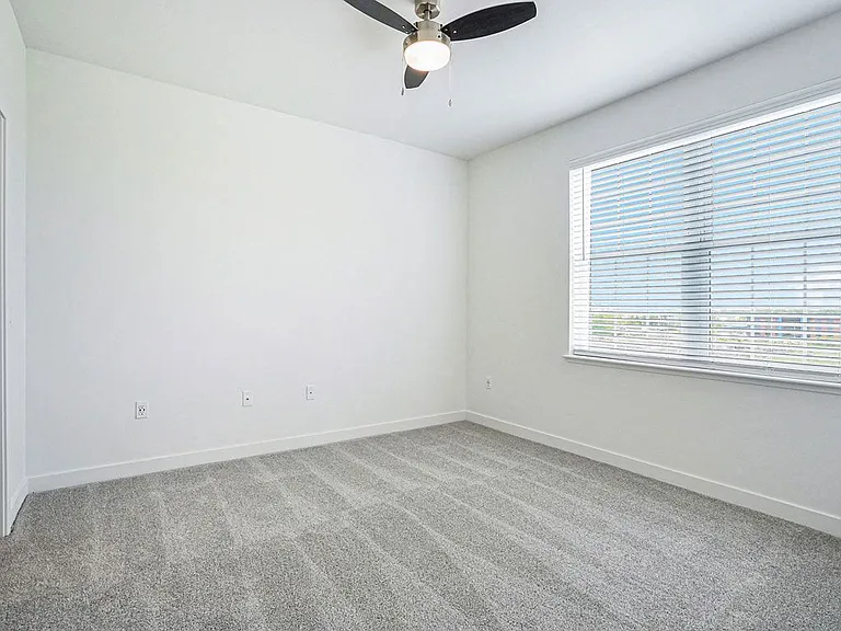 Meadowbrooke Apartment Homes — Photo 186