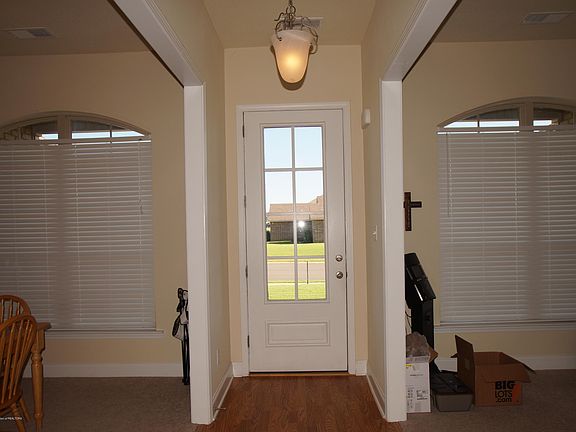 2nd image of 2108 Woodridge Dr
