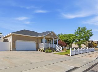 5467 Mayflower St, West Jordan, UT 84088