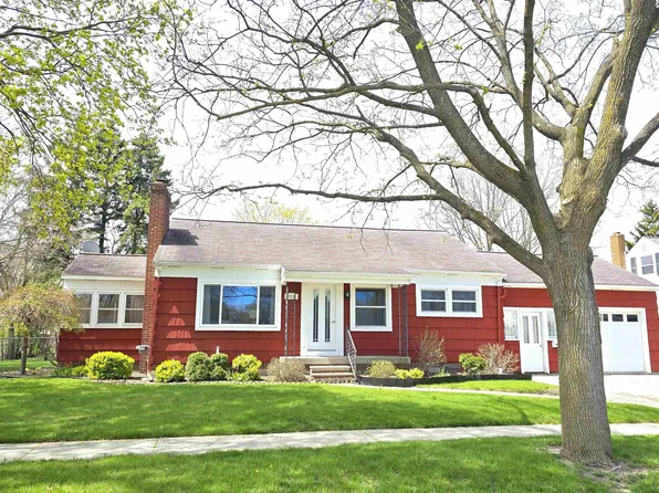 510 S McLellan St, Bay City, MI 48708
