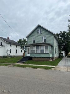 407 E North Ave, East Palestine, OH, 44413