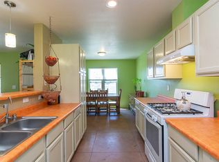60 Willow Back Rd, Santa Fe, NM 87508