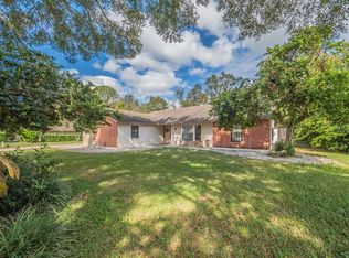 18419 Cayman St, Eustis, FL 32736