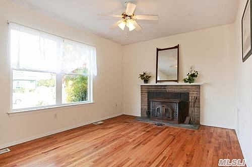 3rd image of 834 Milligan Ln