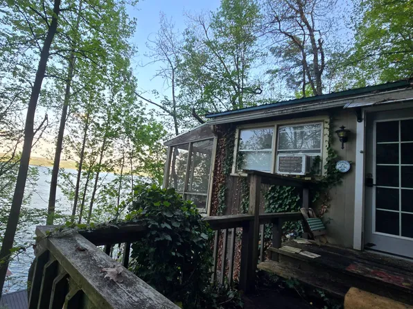 1689 Long Point Beach Rd, Penn Yan, NY 14527
