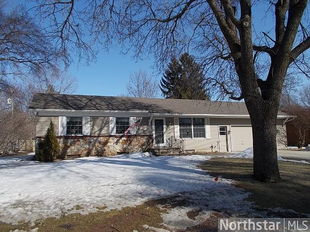 1st image of 102 S Wasson Ln