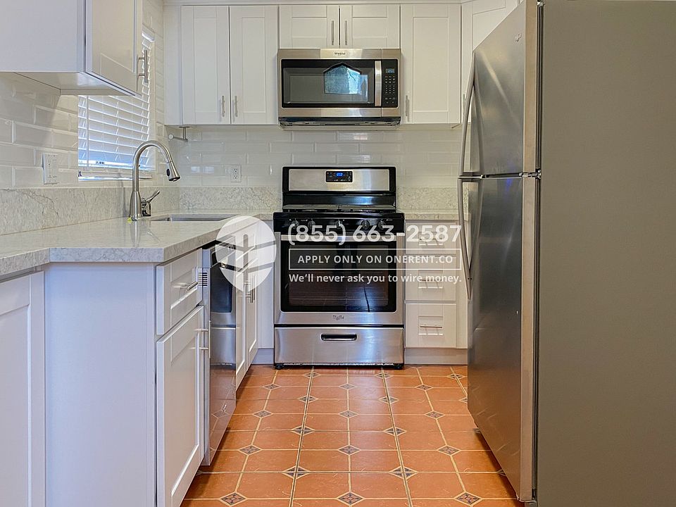 1st image of 2135 E Valley Pkwy Unit 41
