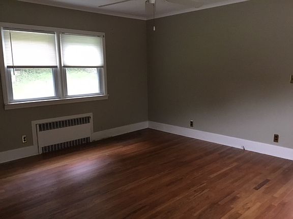 4th image of 42 S Lawn Ave