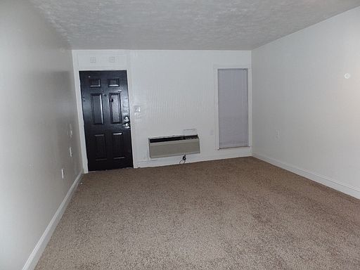 4th image of 612 Gertrude Ave APT H10