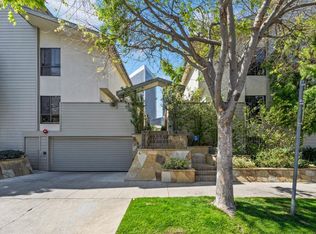 407 S Spalding Dr APT 11, Beverly Hills, CA 90212