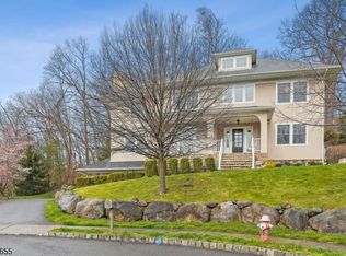 18 Hapgood Ct, Boonton, NJ 07005