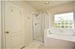 21506 Misty Isle Ct — Photo 23