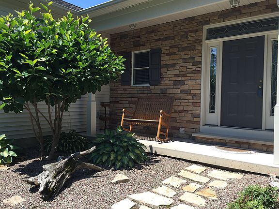 2nd image of 3700 Whispering Woods Ln
