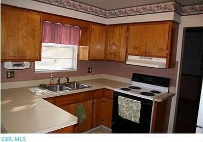 4th image of 6063 Chinaberry Dr