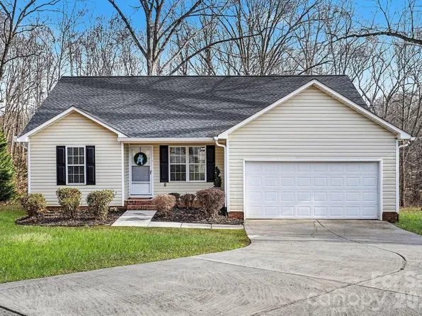 1951 Northridge Ct, Statesville, NC 28625